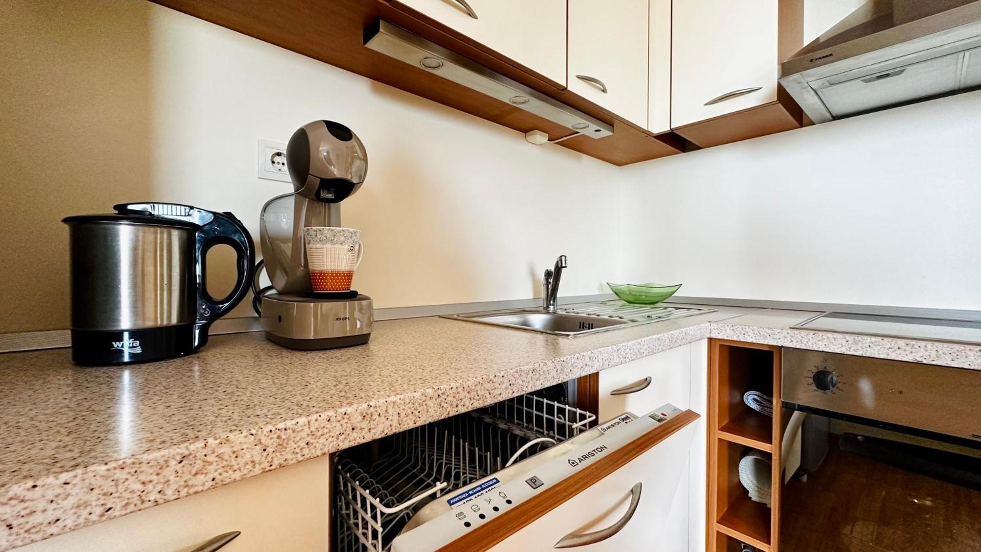 Garden Of Eden Modern Apartments - Apartello,Com สวิติ วลัส ภายนอก รูปภาพ
