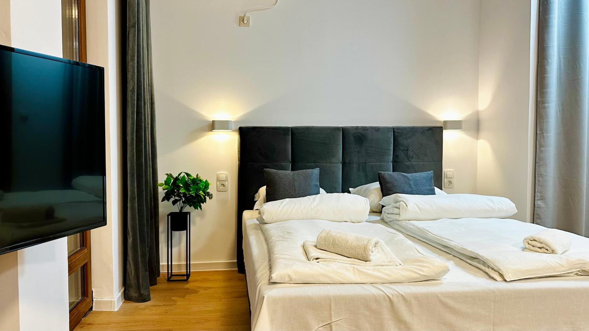 Garden Of Eden Modern Apartments - Apartello,Com สวิติ วลัส ภายนอก รูปภาพ