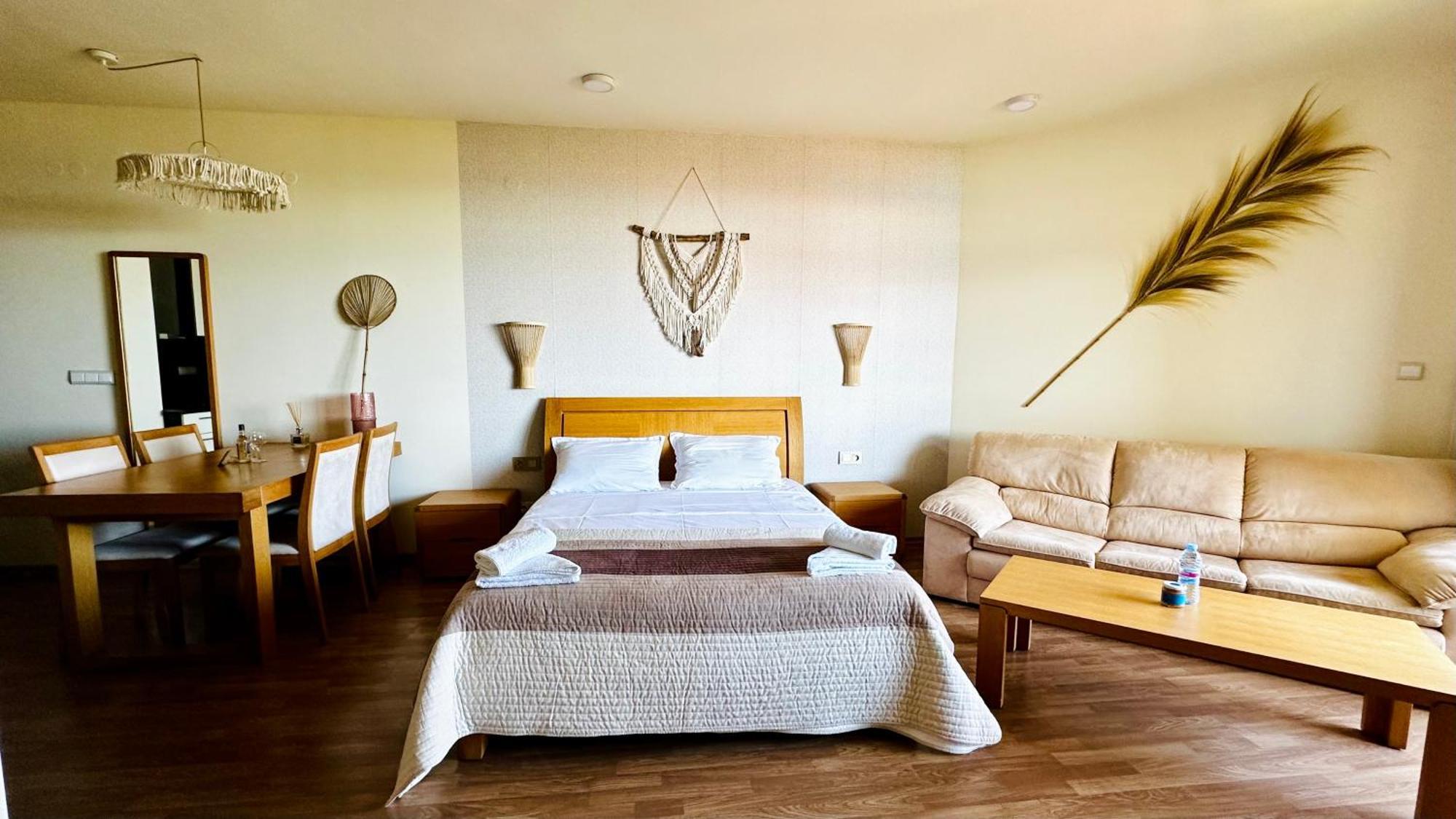Garden Of Eden Modern Apartments - Apartello,Com สวิติ วลัส ภายนอก รูปภาพ